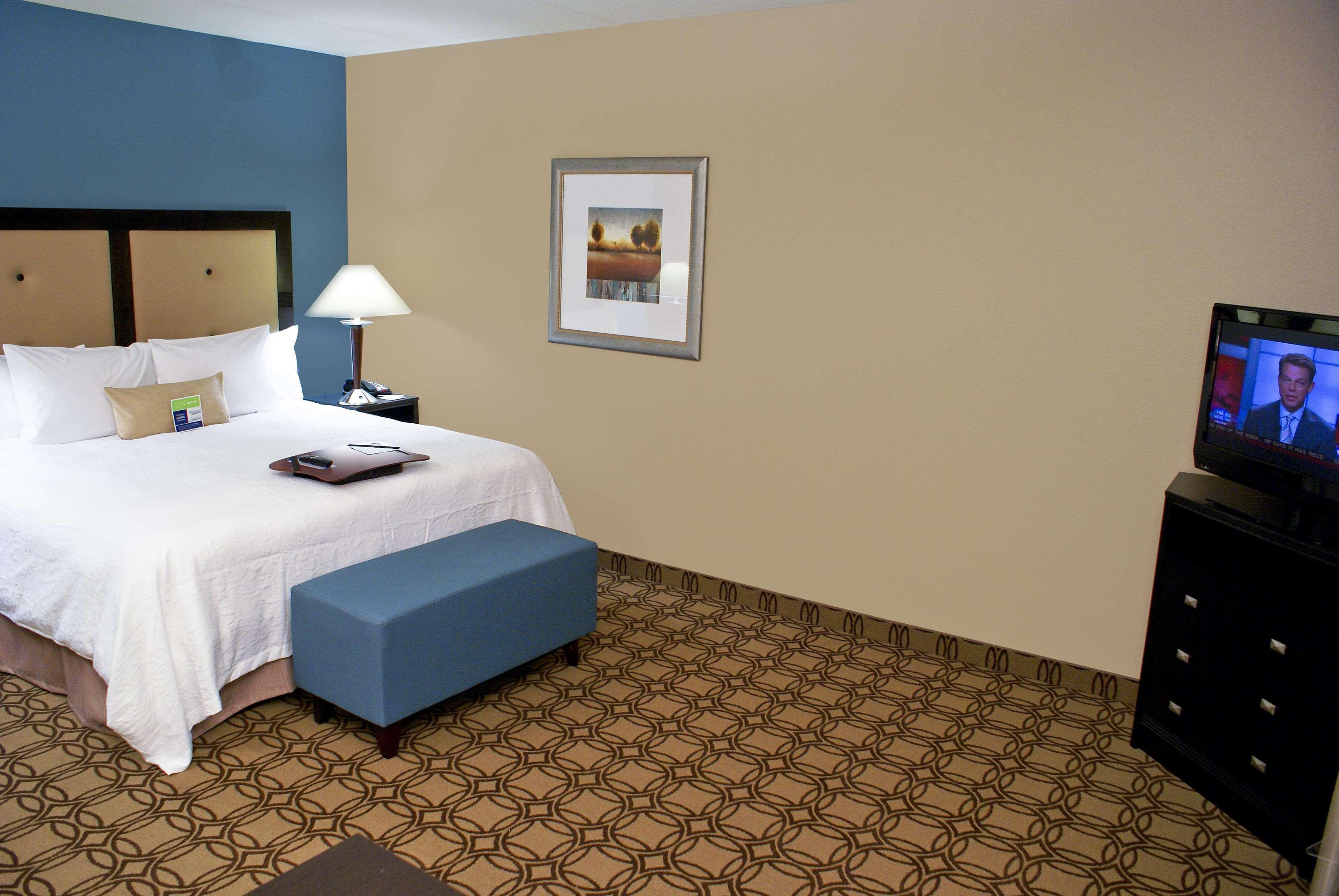 Hampton Inn & Suites Charlotte-Airport Δωμάτιο φωτογραφία