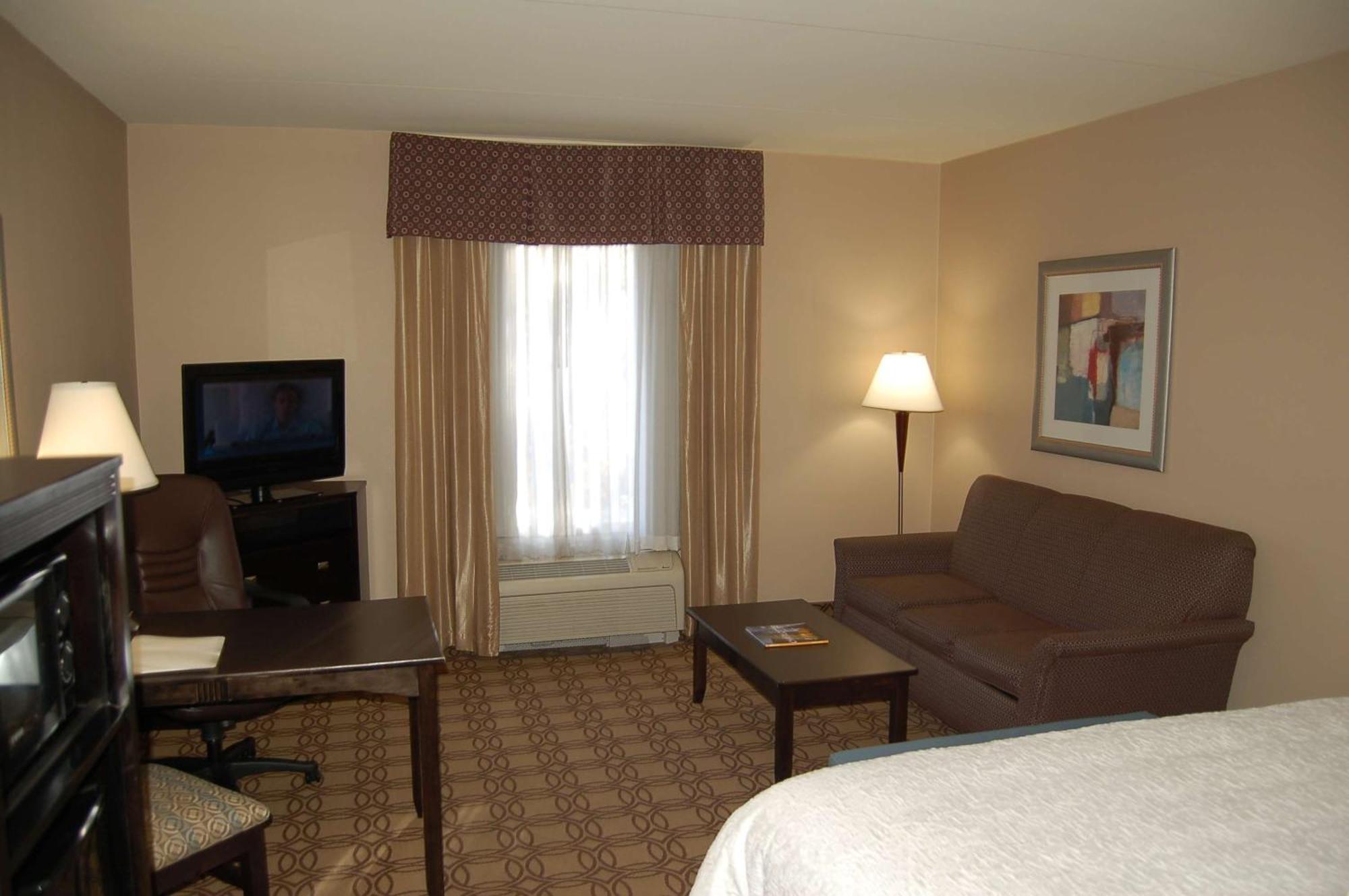 Hampton Inn & Suites Charlotte-Airport Εξωτερικό φωτογραφία