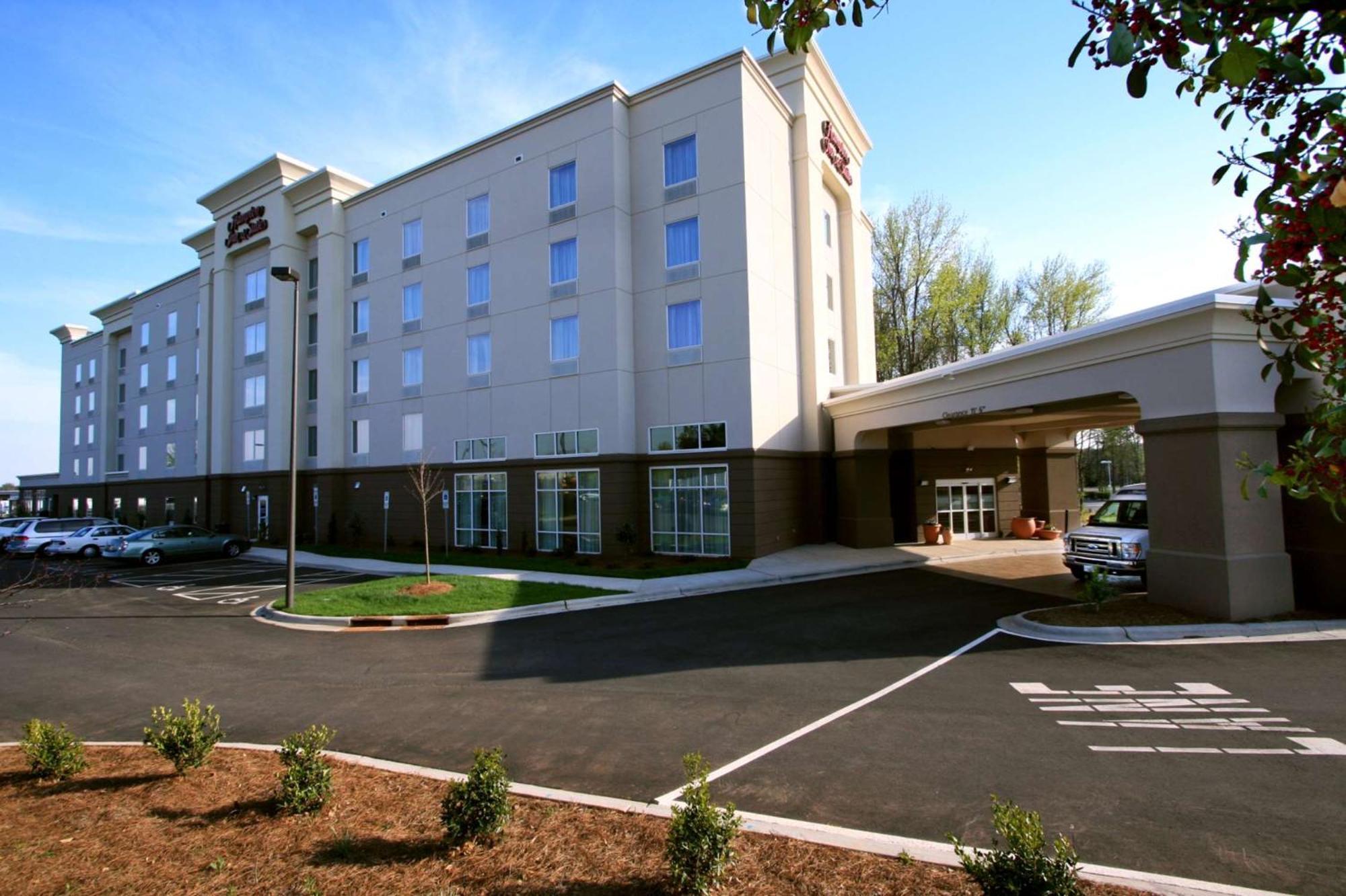 Hampton Inn & Suites Charlotte-Airport Εξωτερικό φωτογραφία