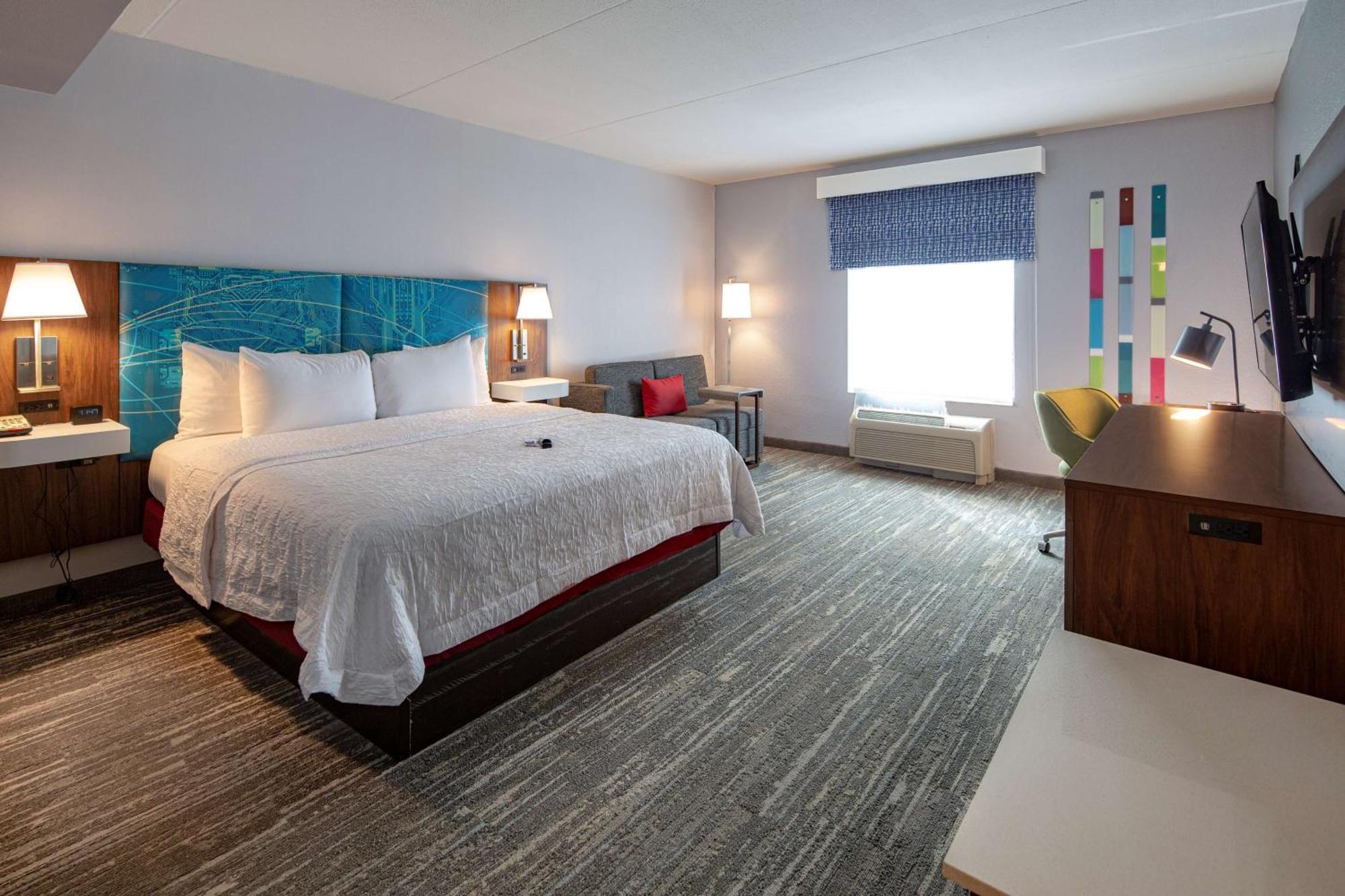 Hampton Inn & Suites Charlotte-Airport Εξωτερικό φωτογραφία