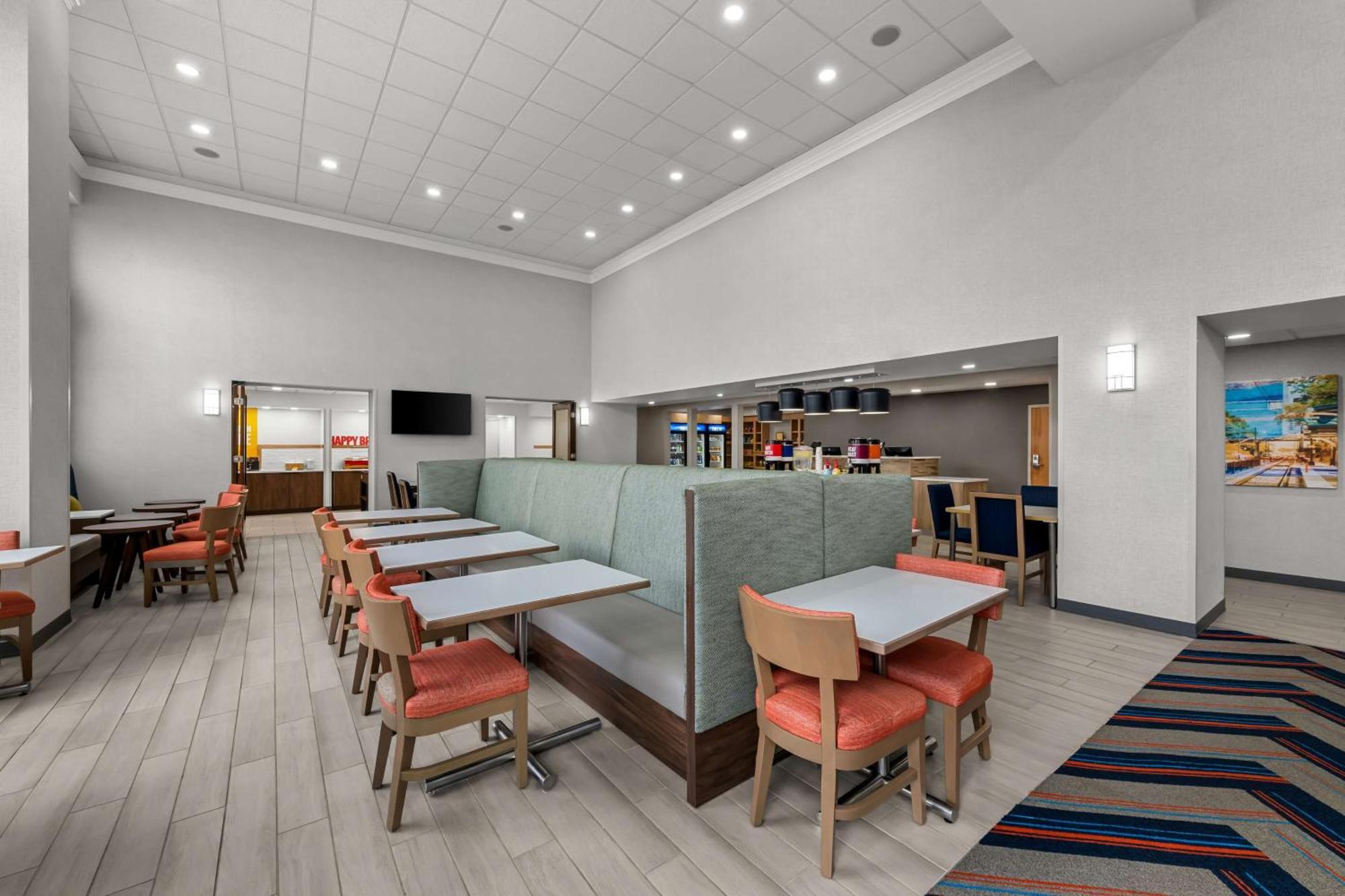 Hampton Inn & Suites Charlotte-Airport Εξωτερικό φωτογραφία