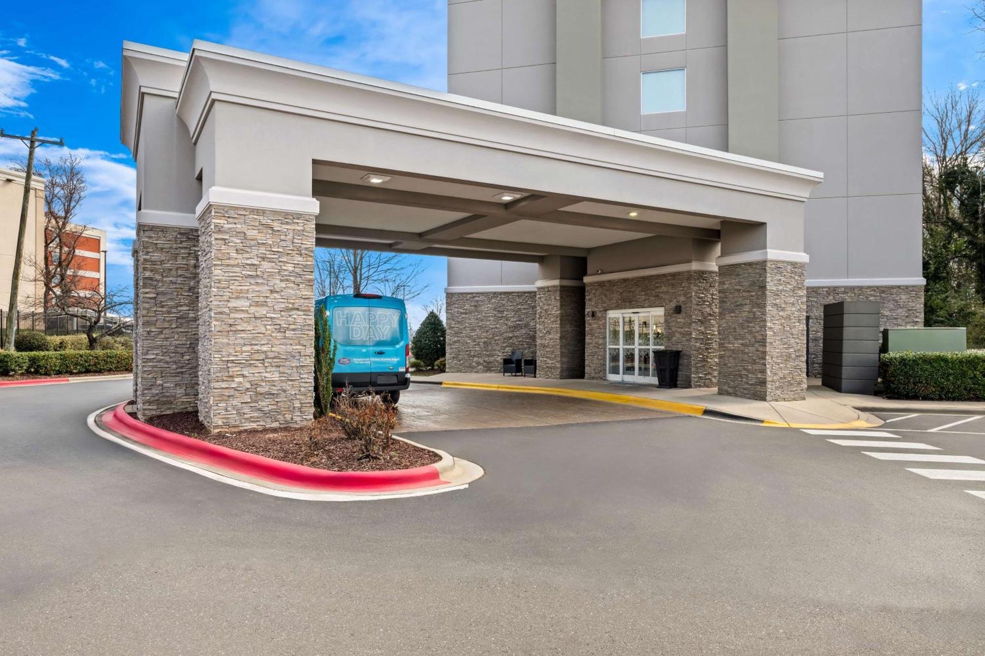Hampton Inn & Suites Charlotte-Airport Εξωτερικό φωτογραφία