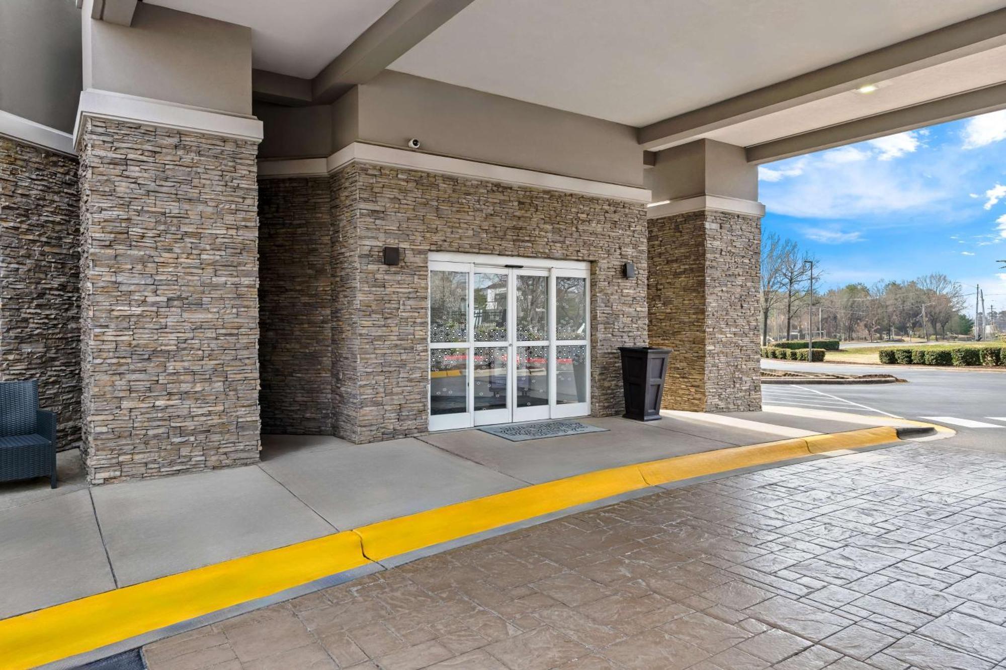 Hampton Inn & Suites Charlotte-Airport Εξωτερικό φωτογραφία