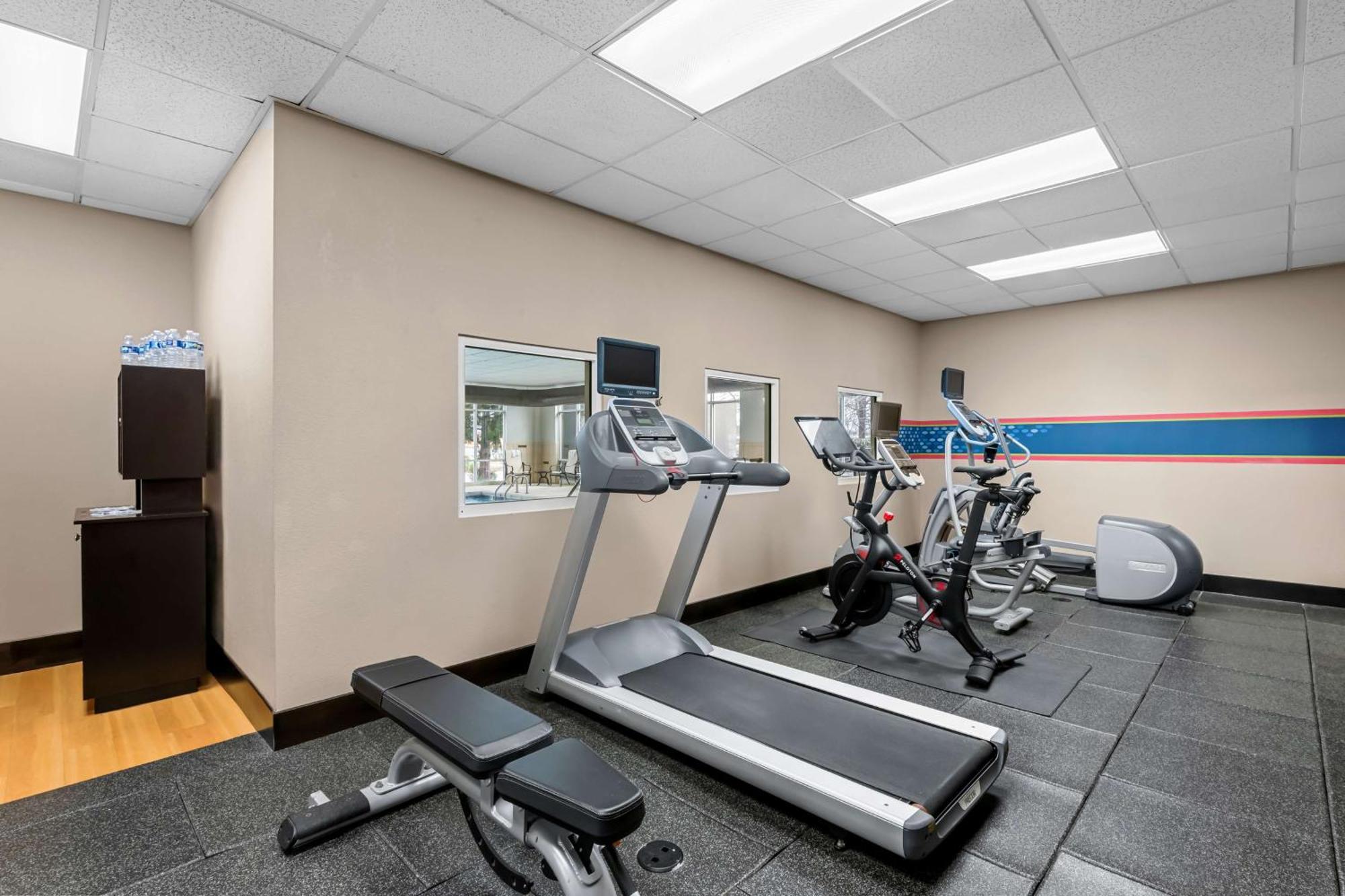 Hampton Inn & Suites Charlotte-Airport Εξωτερικό φωτογραφία