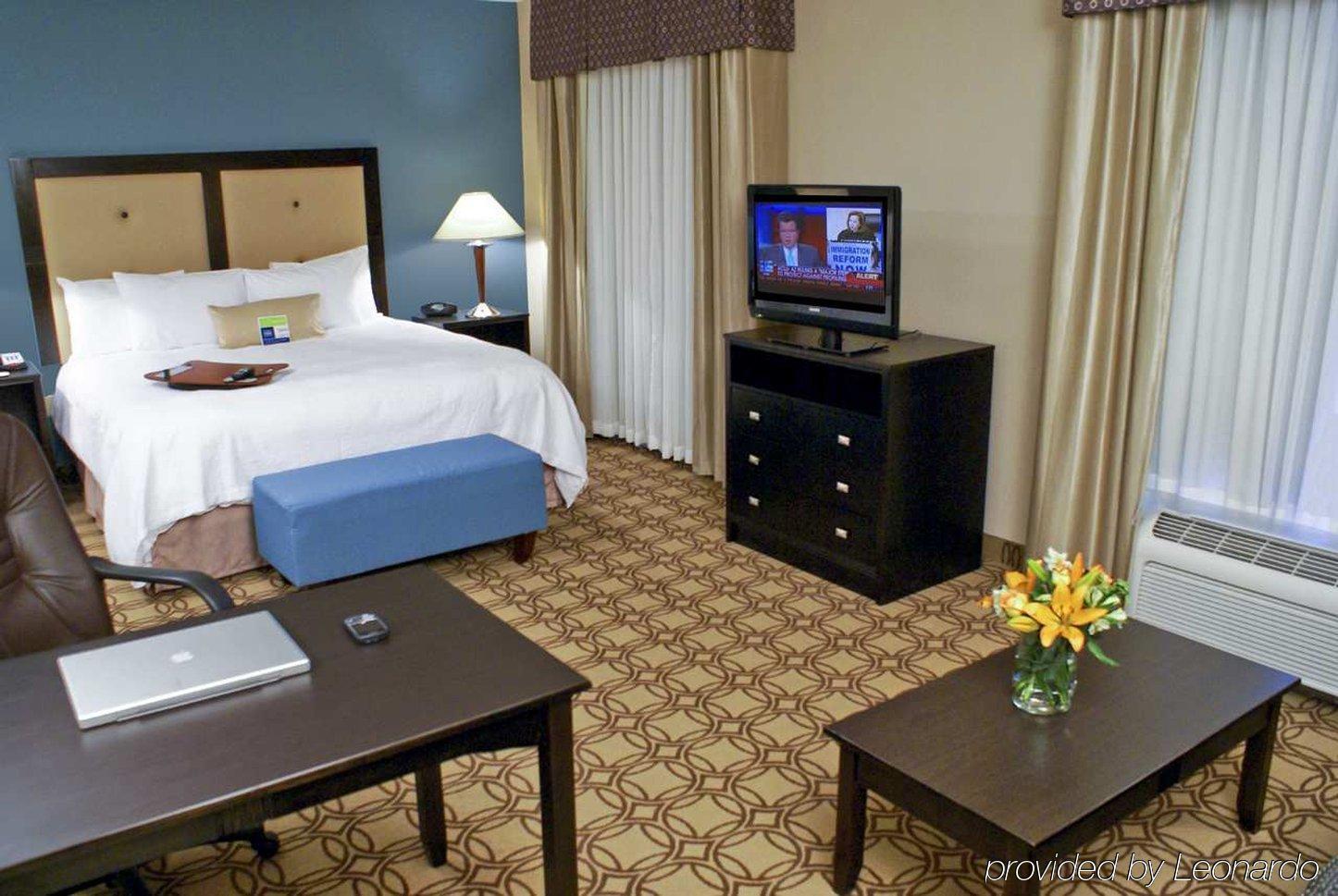 Hampton Inn & Suites Charlotte-Airport Δωμάτιο φωτογραφία